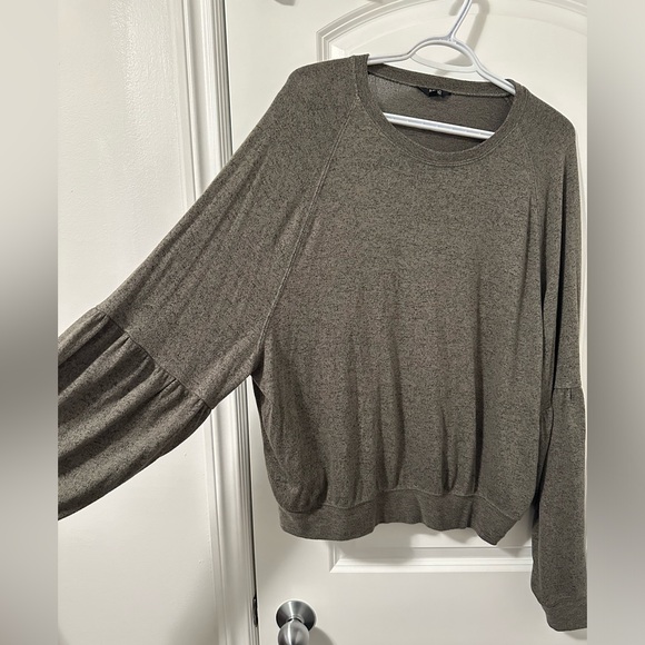 Buffalo David Bitton Muted Green Lightweight Long sleeve top, Women’s size XL - Picture 2 of 3